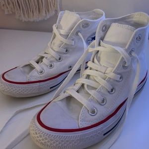 Converse Chuck Taylor All-Star Sneakers: size 5